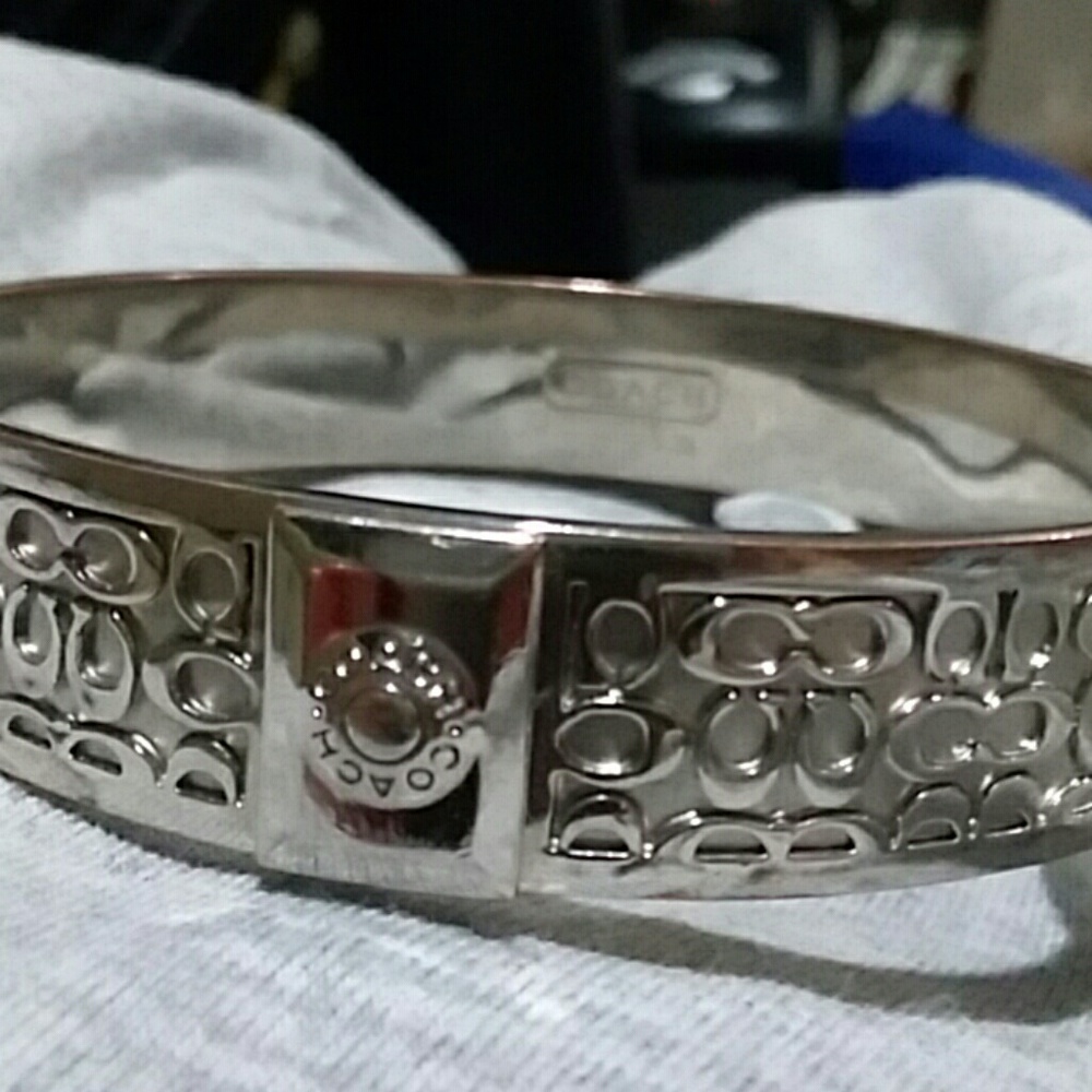 Coach Bracelet - Picture 2 of 3